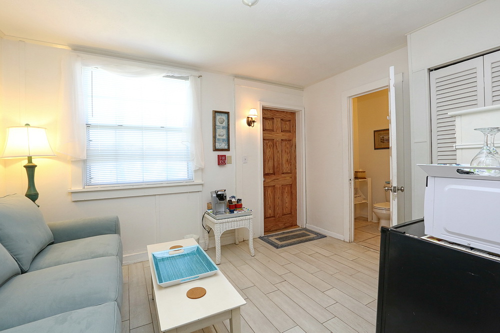 WindJammer Living Area